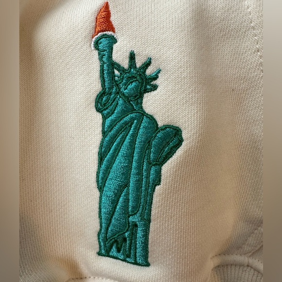 EUC Parke hoodie -L/XL NYC hoodie with double side NYC patches- cream - Picture 8 of 11